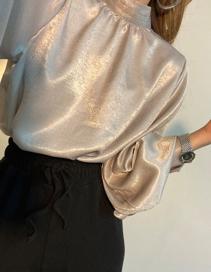 Fall Chic Backless Long Sleeve Tee